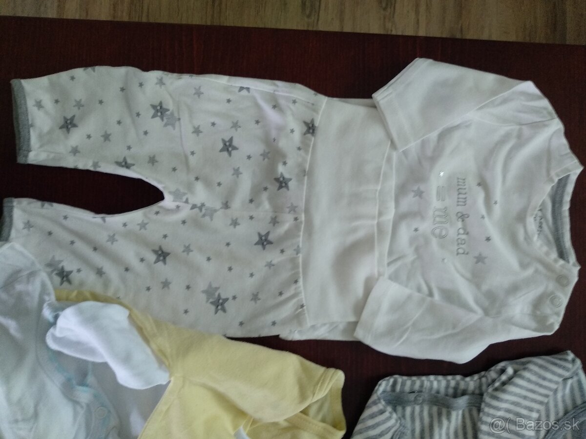 Balik oblecenia 62, 68 - 10