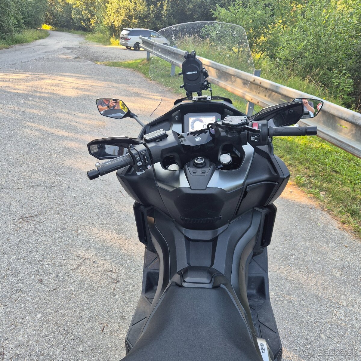 Honda forza 750 - 10