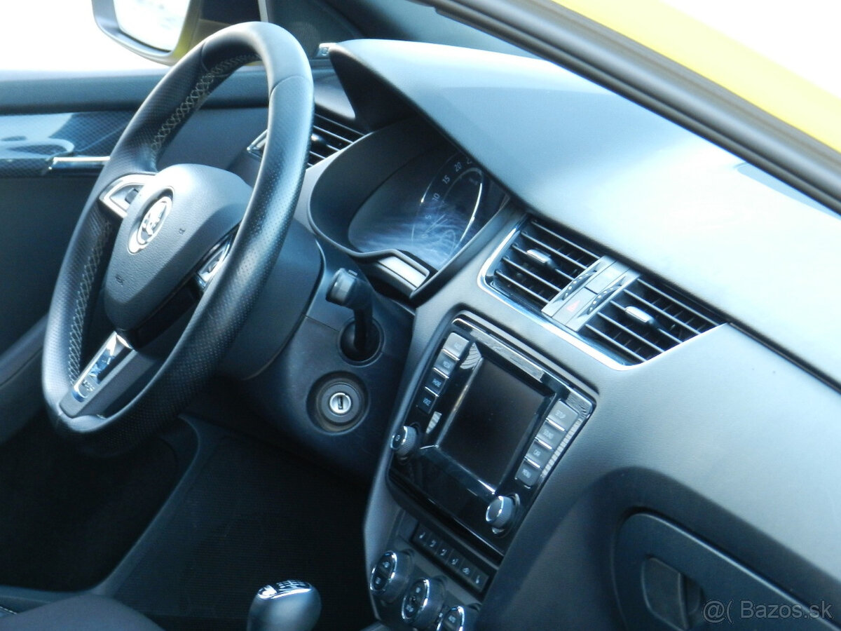 Škoda Octavia III Combi 2.0 TDI RS - 10