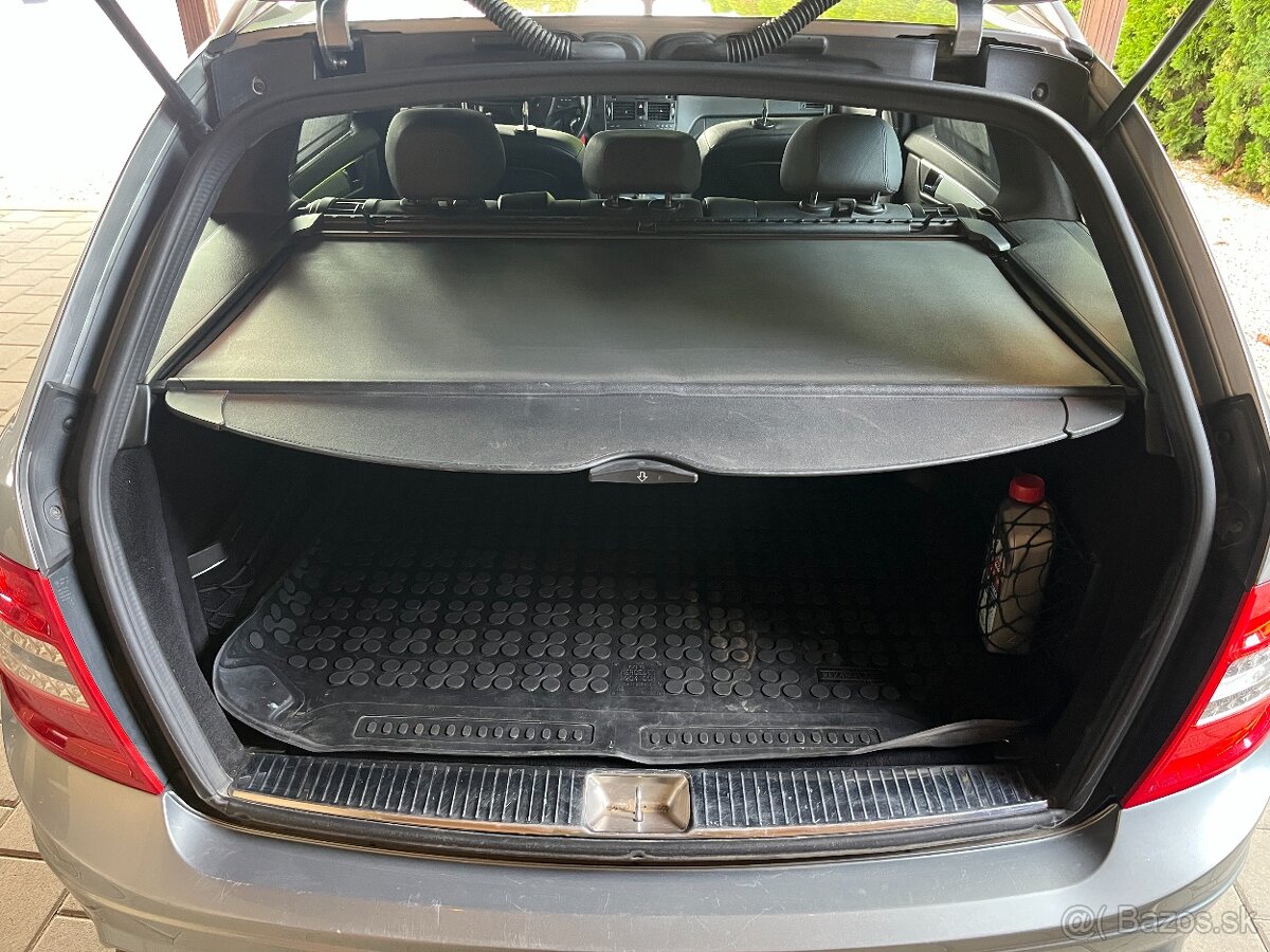 Mercedes-Benz C trieda Kombi 320 CDI Avantgarde Sport AMG AT - 10