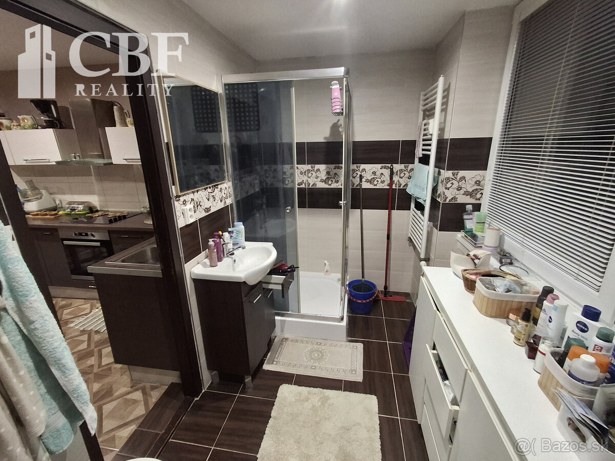 Znížená cena - Na predaj 3-izbový byt s balkónom v Rožňave, - 10