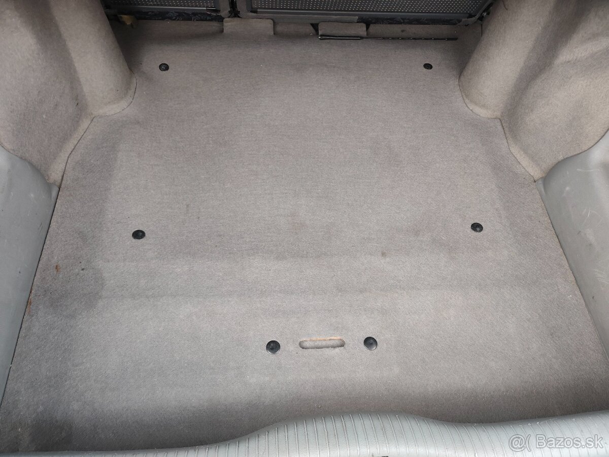 Predám Škoda Felicia Combi 1.3 MPi (2000) - 10