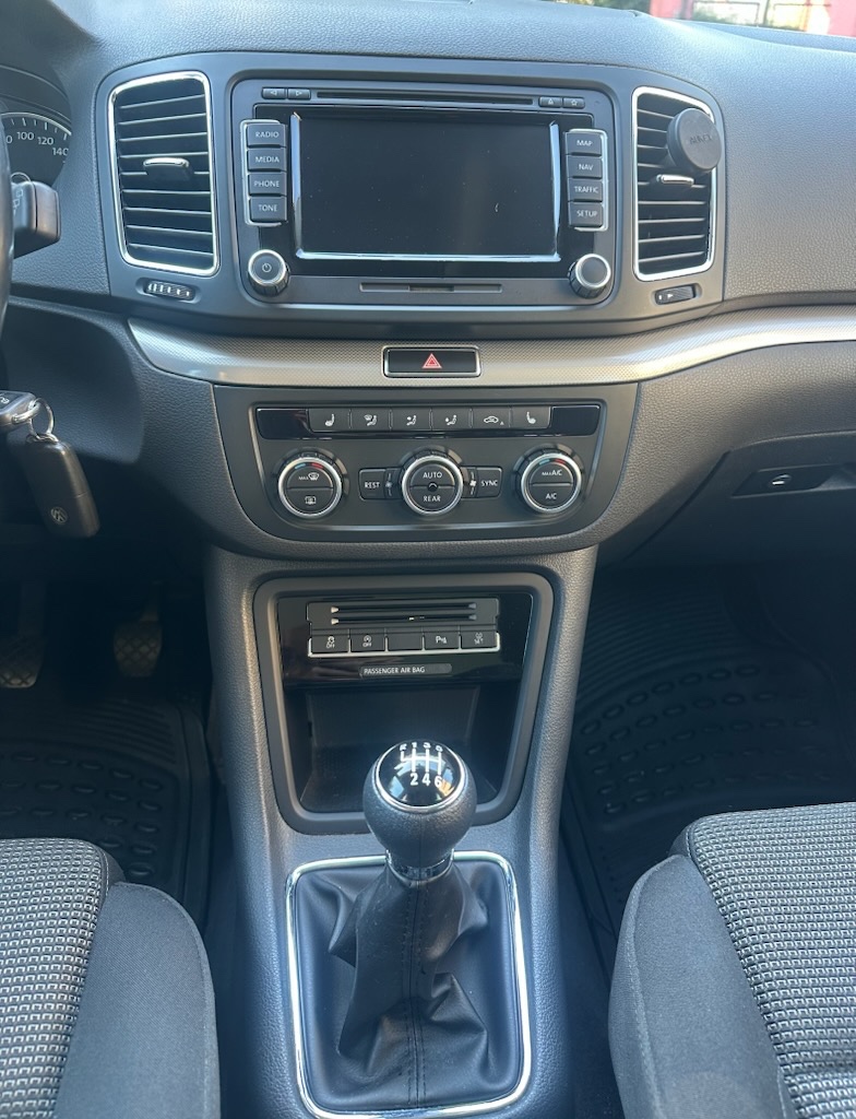 Volkswagen Sharan Exclusive 2.0 CR 103 kW,rok 2013, 195300km - 10