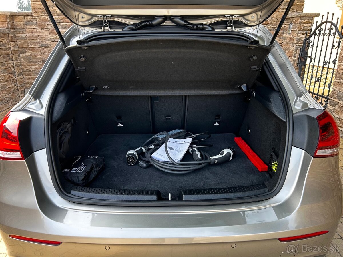 Mercedes-Benz A trieda 250 e /T - 10