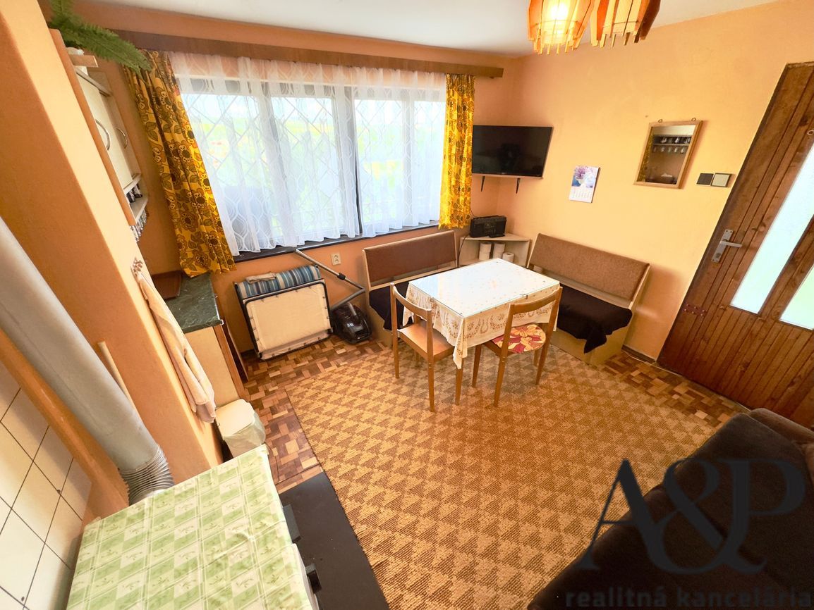 REKREAČNO-ZÁHRADNÁ CHATA, POZEMOK 507M2, KUNOV-ZO I, SENICA - 10