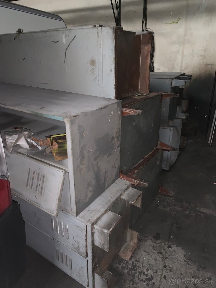 satnikove skrine regal ponk hutnicky material - 10