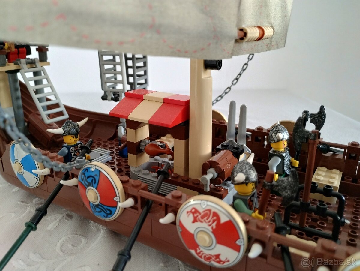 LEGO 7018 Viking Ship challenges the Midgard Serpent - 10
