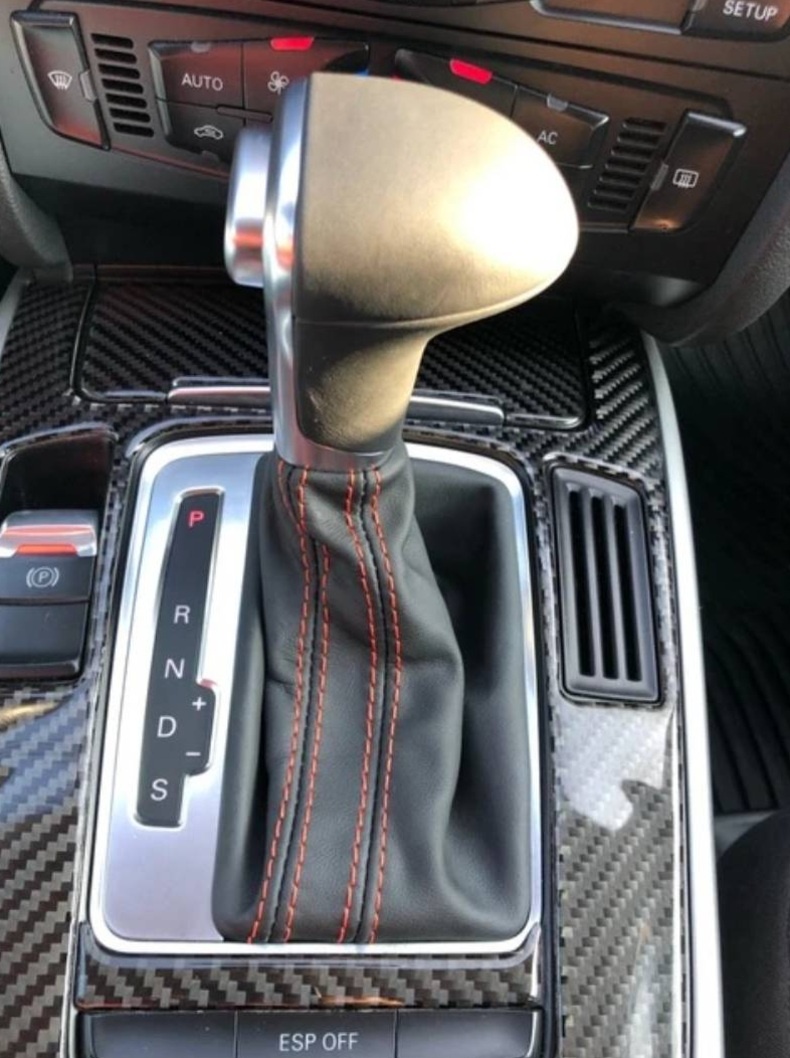 KOZENA RADIACA PAKA AUDI VOLIC AUTOMATU - 10