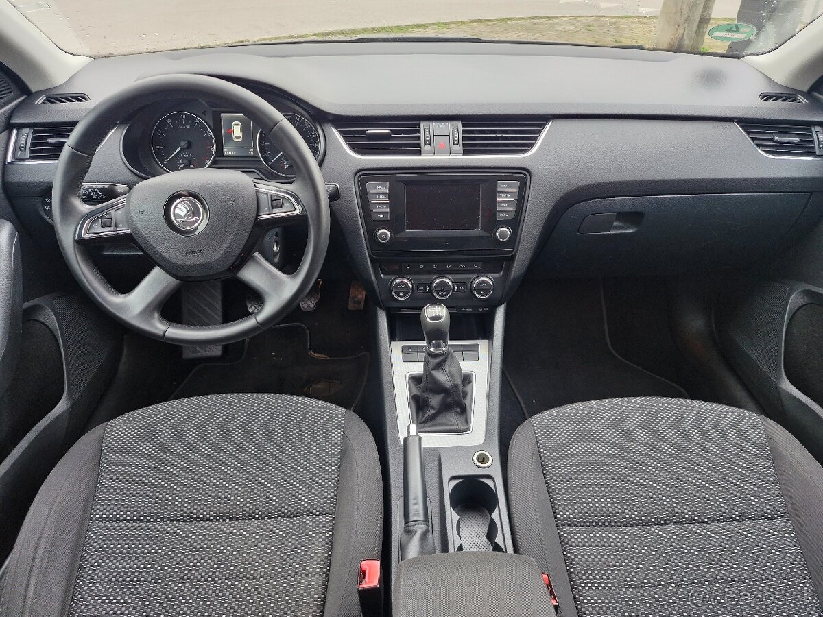 ŠKODA OCTAVIA COMBI 1.2TSi 77KW - 10