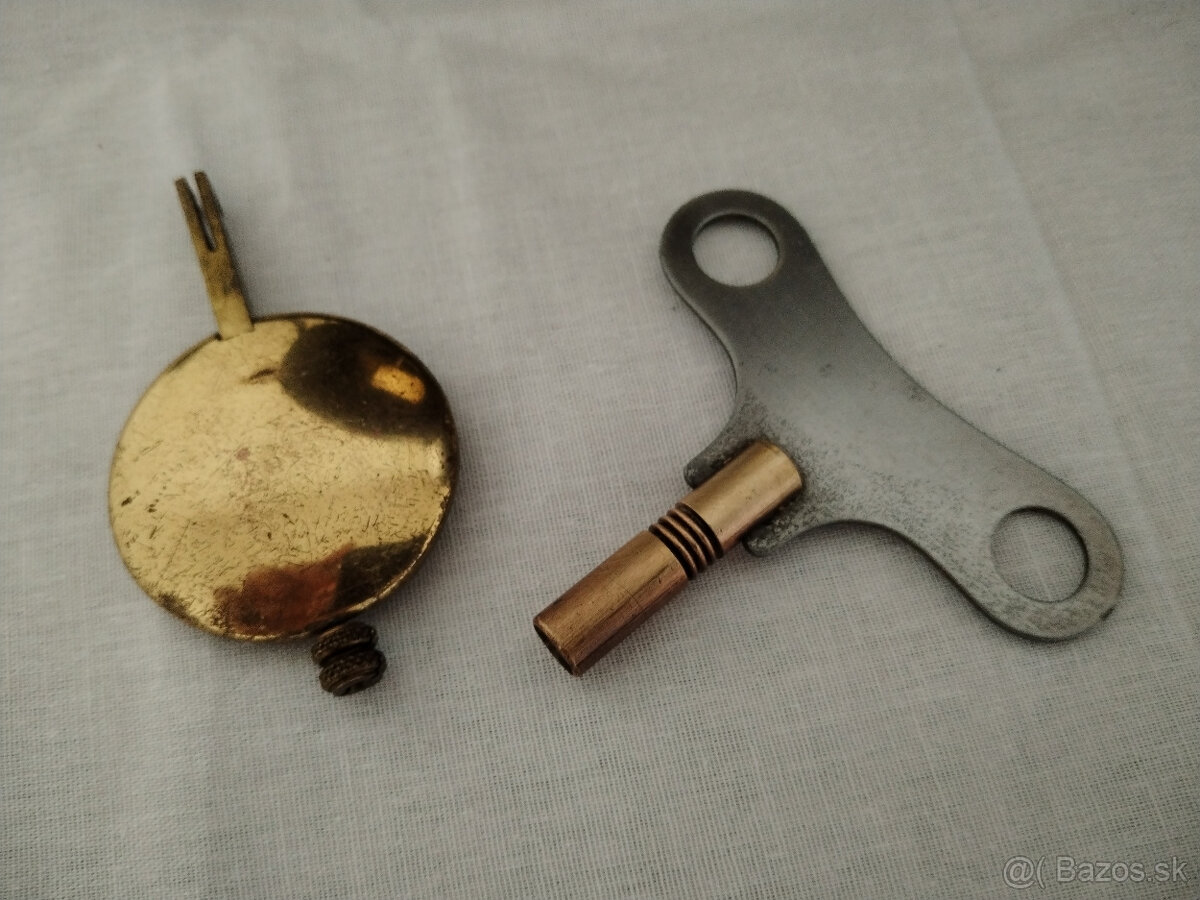 funkcionalistické hodiny Junghans - 10