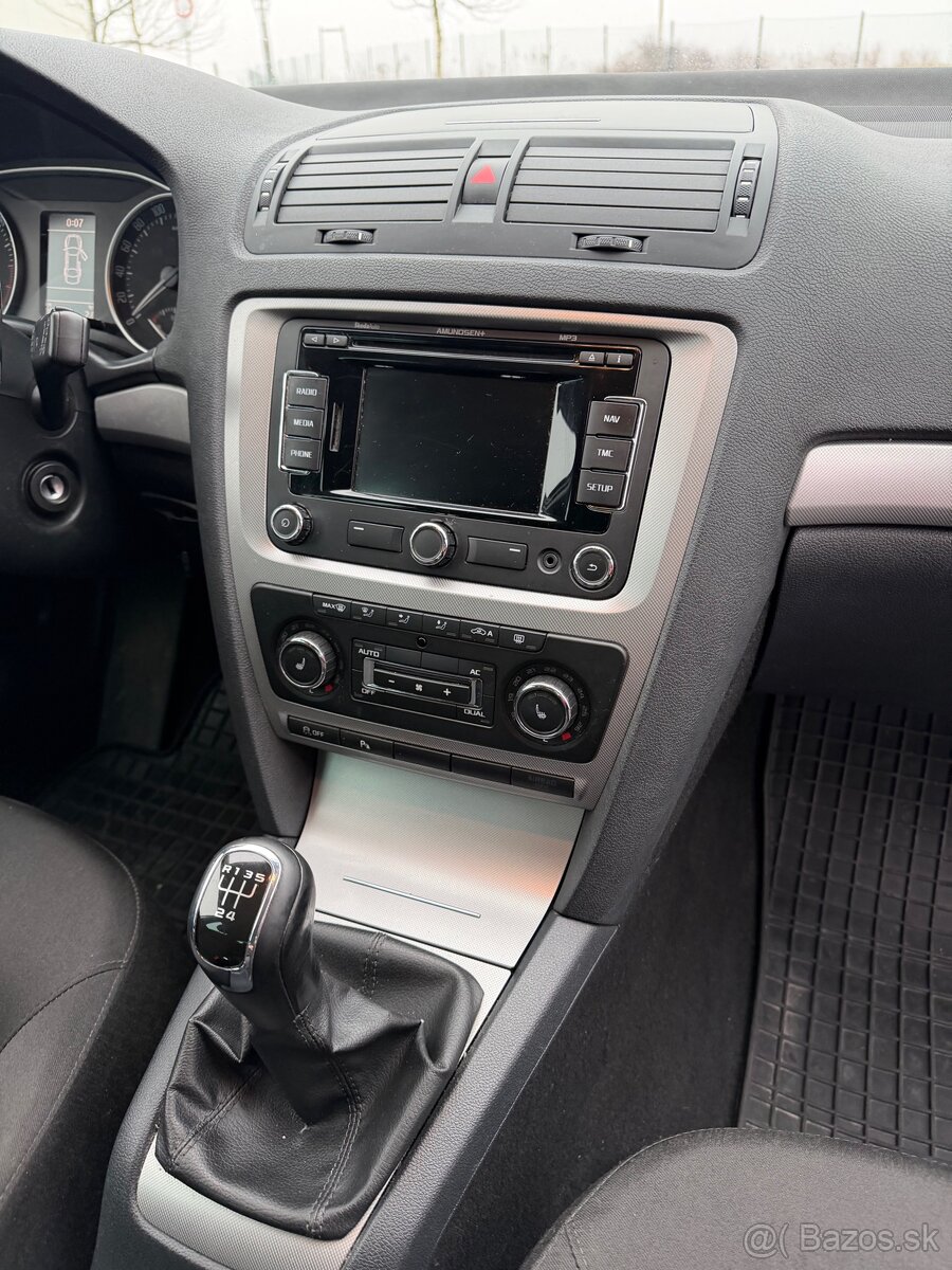 Octavia 2 facelift combi - 10