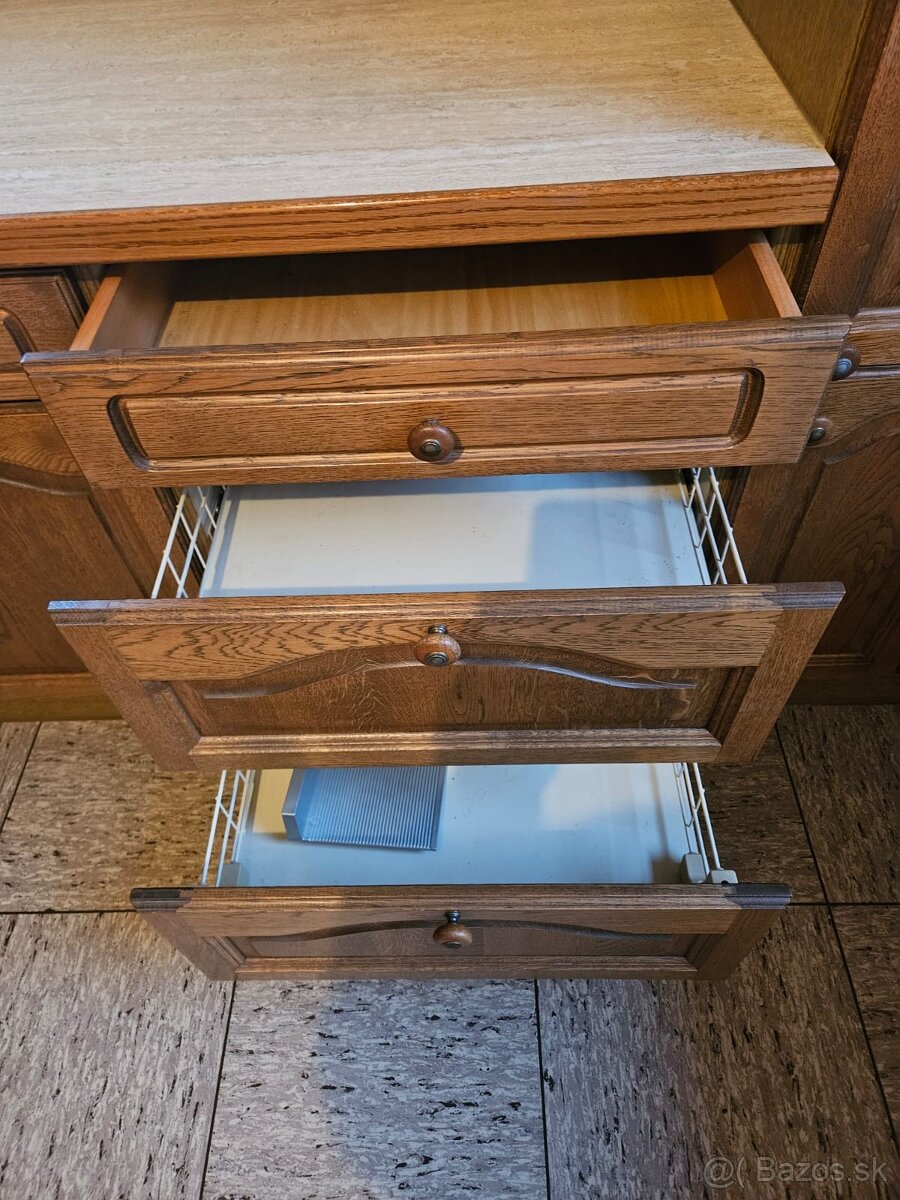 Masívna kuchynská linka z Nemecka so spotrebičmi - 10