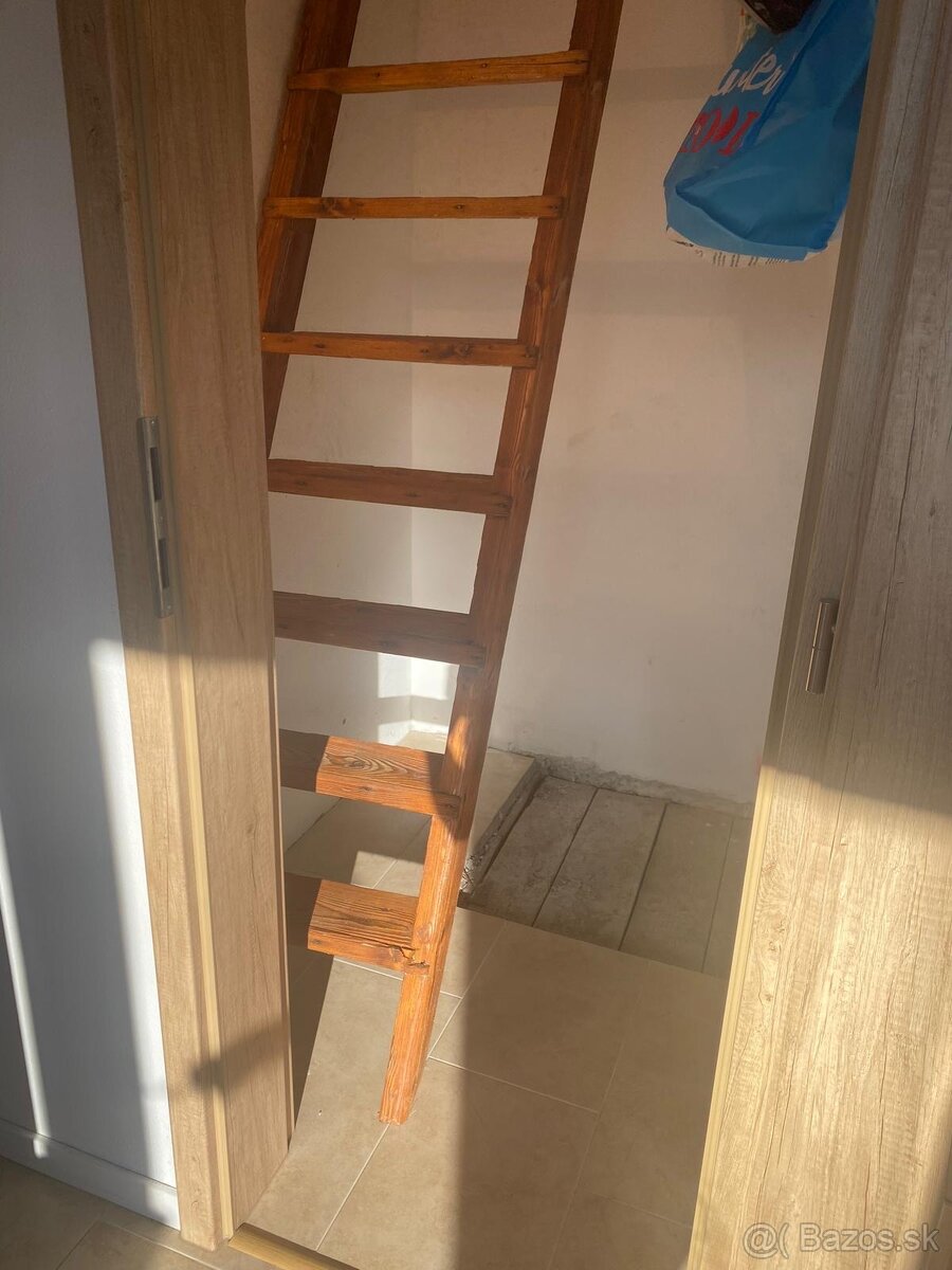 DOM 3IZBOVY DUNAJSKA LUZNA - 10