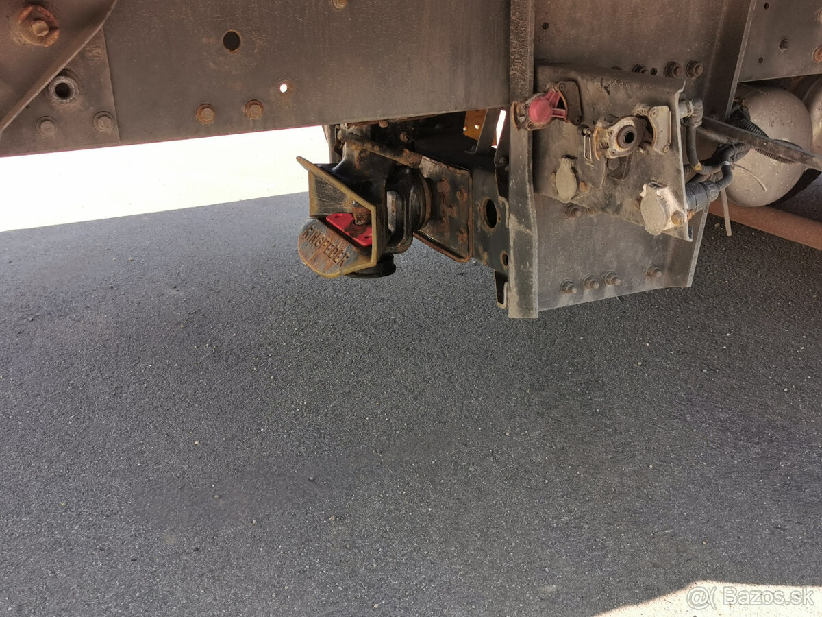 Prodám valník IVECO 150E32 E6 speciál pro přepravu kontej. - 10