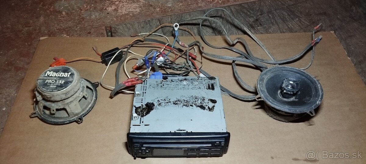 CB vysielačka + anténa + zosilňovač + rádio - 10