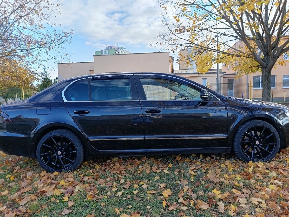 Škoda Superb - 10