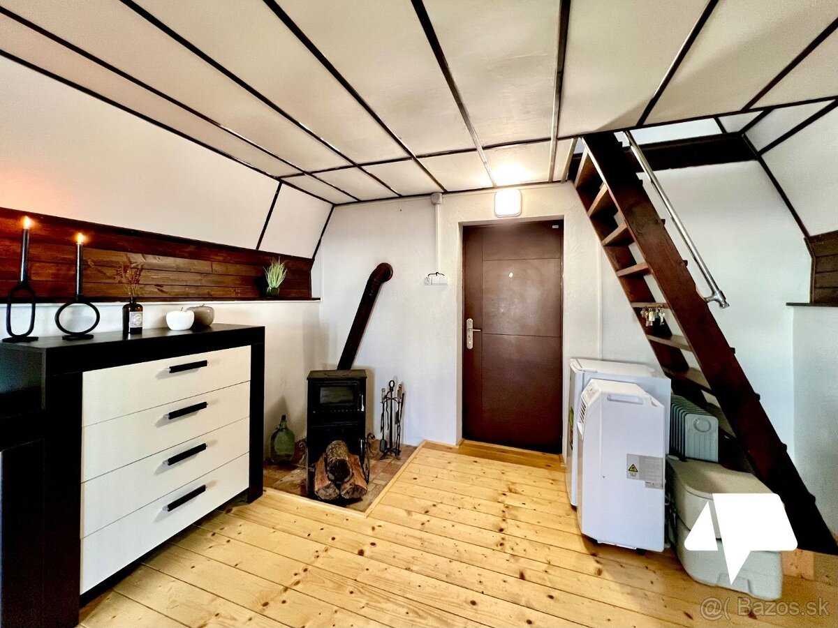 Útulná chata na predaj, kompletná rekonštrukcia, Nitrianske - 10