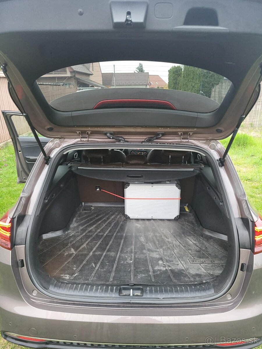 Kia Ceed SW 1,4T-gdi - 10