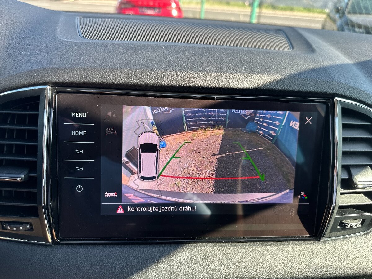 Skoda karoq interier Sportline 1.5tsi-rv:05/2019-181tis-TOP - 10