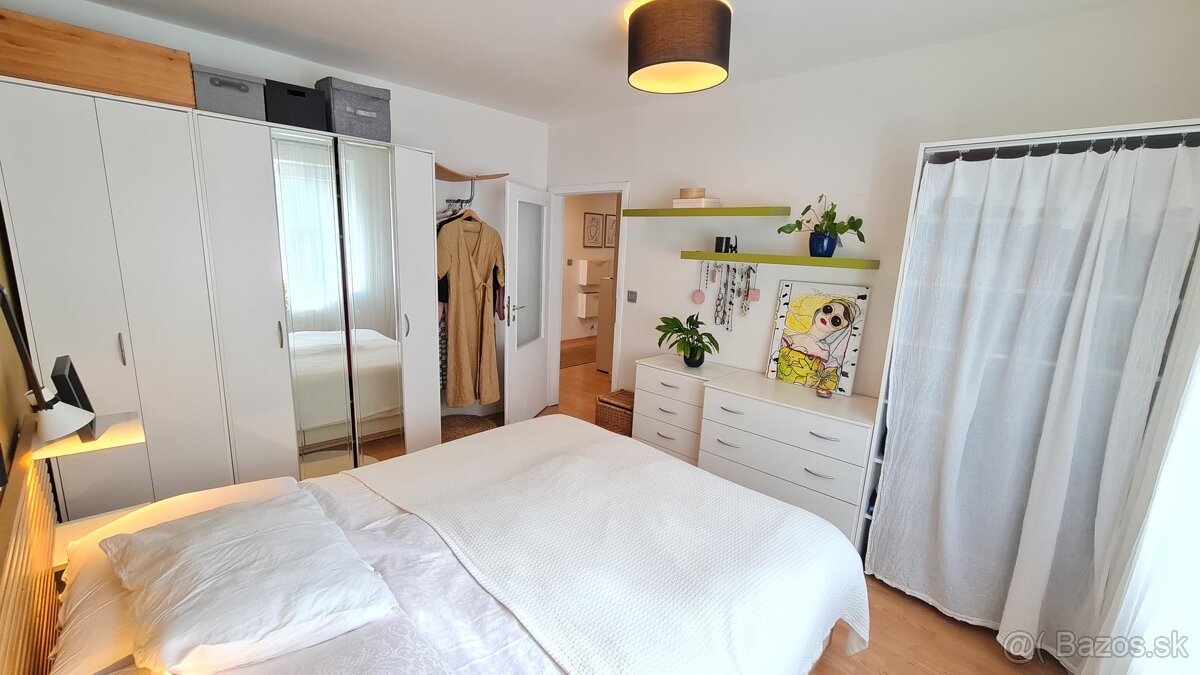 Veľkometrážny 4-izbový byt s parkovaním, Žilina - Záv - 10
