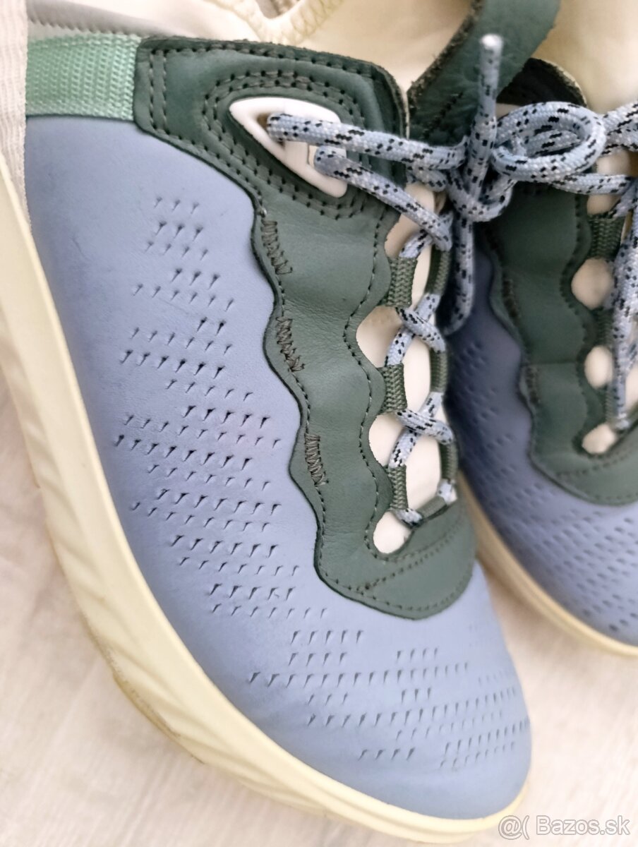 Super dámske kožené tenisky ECCO v-eľ. 40 - 10