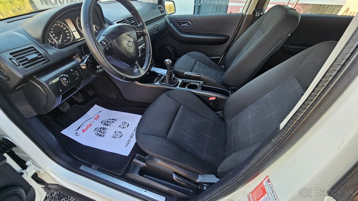 MERCEDES BENZ A 160 BENZÍN 70KW - 10