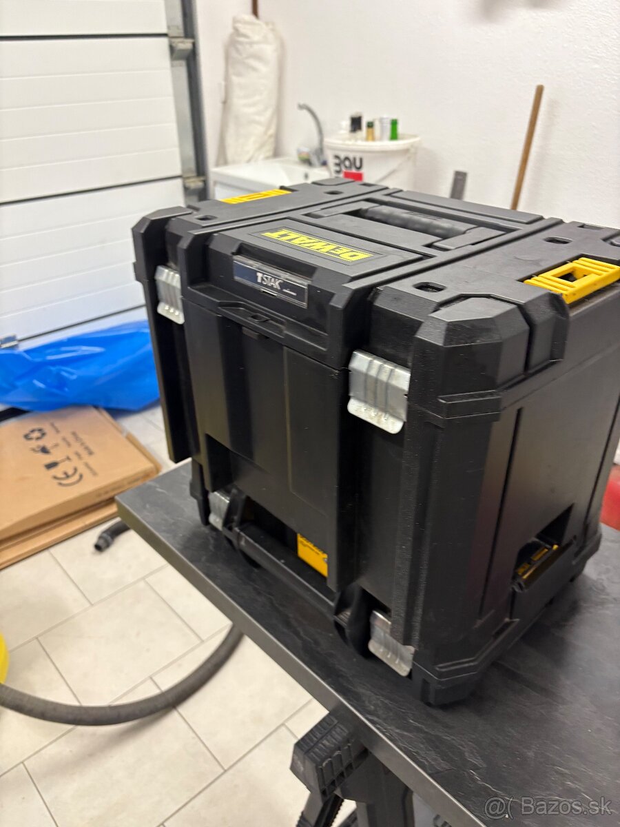 Makita Herman Dewalt - 10