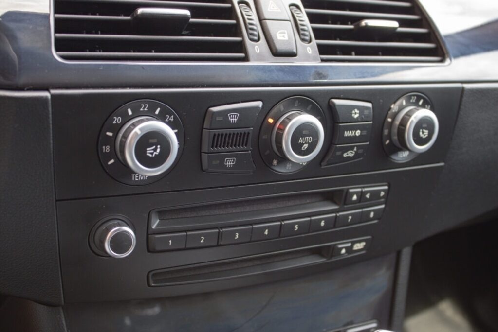 BMW 530d Touring - 10