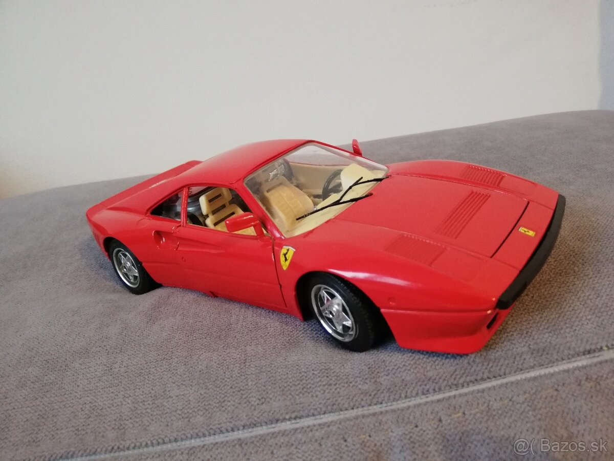 1:18 FERRARI GTO bburago - 10