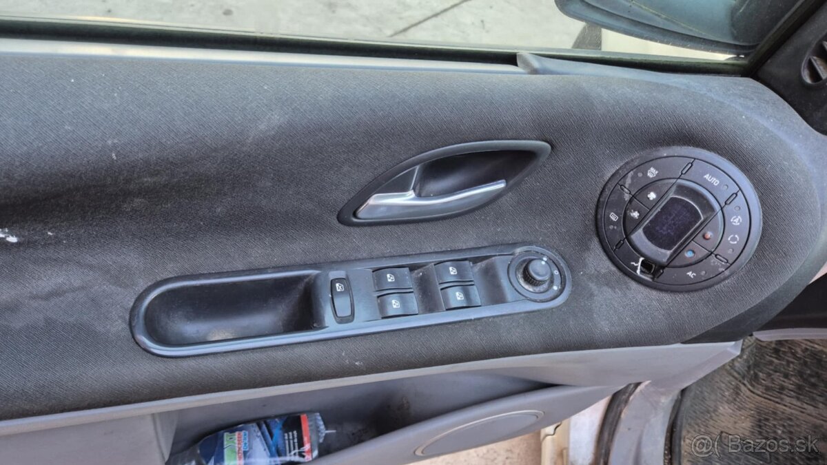 Renault Espace 3,0DCI 133kw - 10