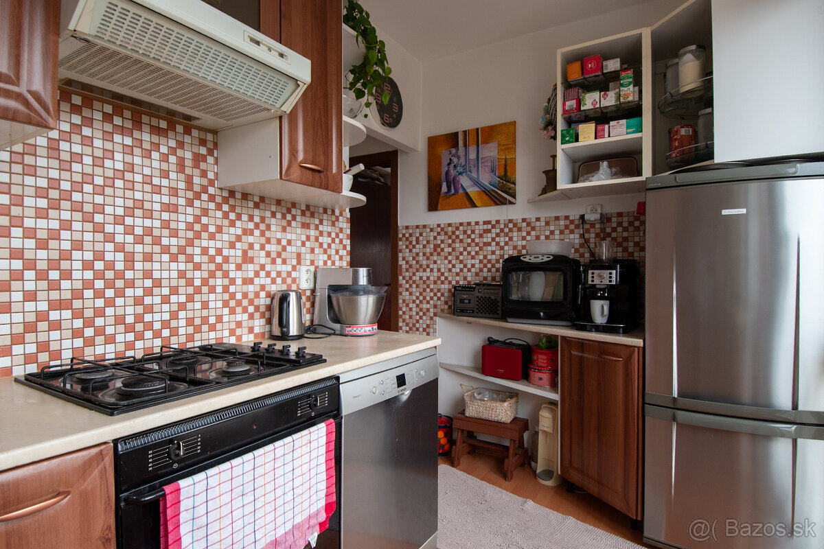 BA-Vrakuňa-príjemný 3 izb. byt-balkón aj loggia - 10