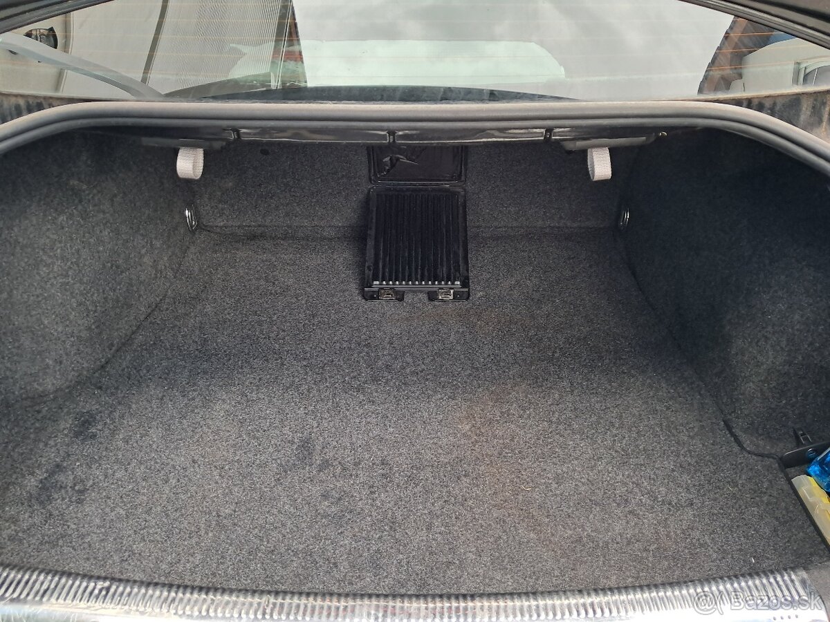 Škoda SUPERB 2003 - 10