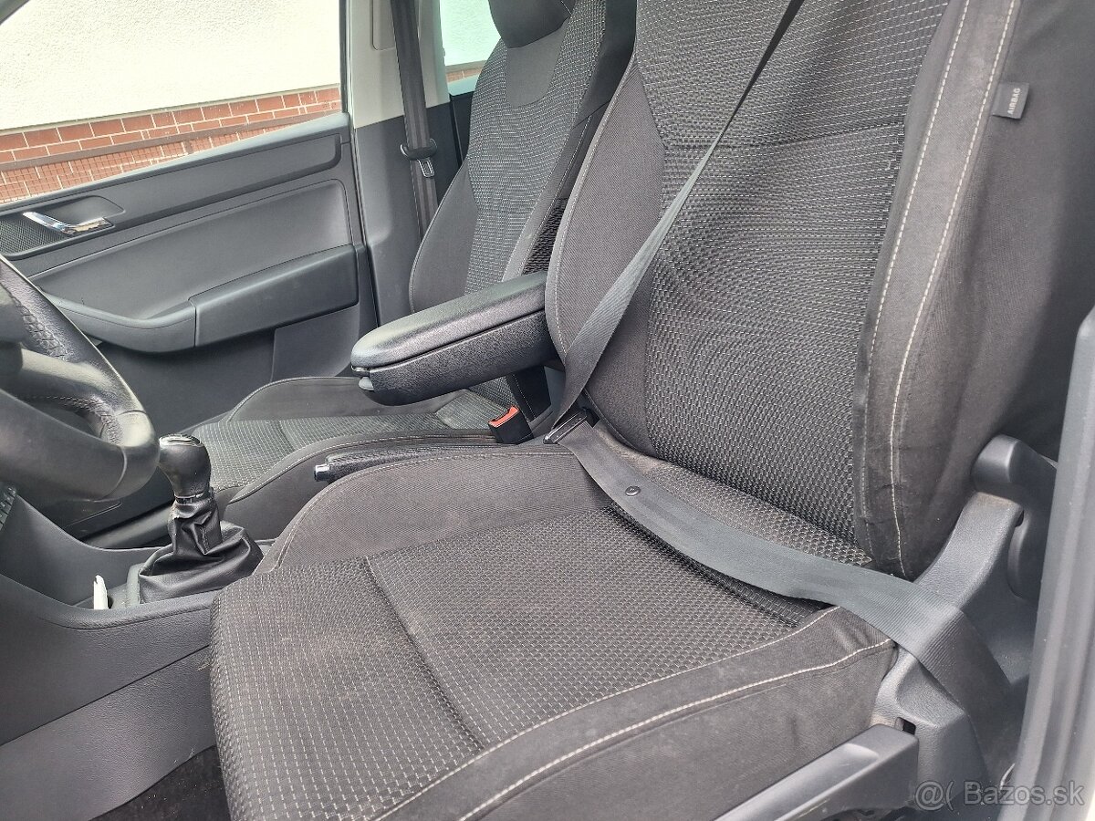 ŠKODA RAPID 1,6TDI 77KW KLÍMA NAVIGÁCIA - 10