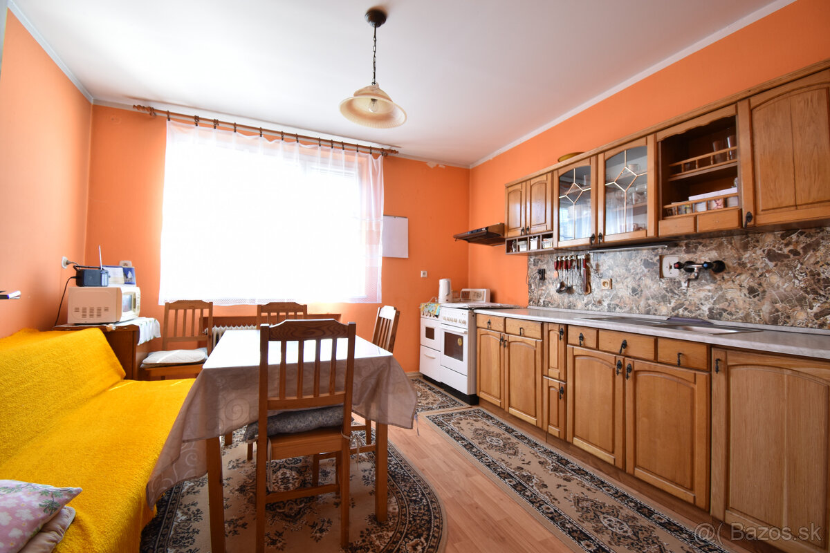 Na predaj rodinny dom, 969 m2, Brodno - 10