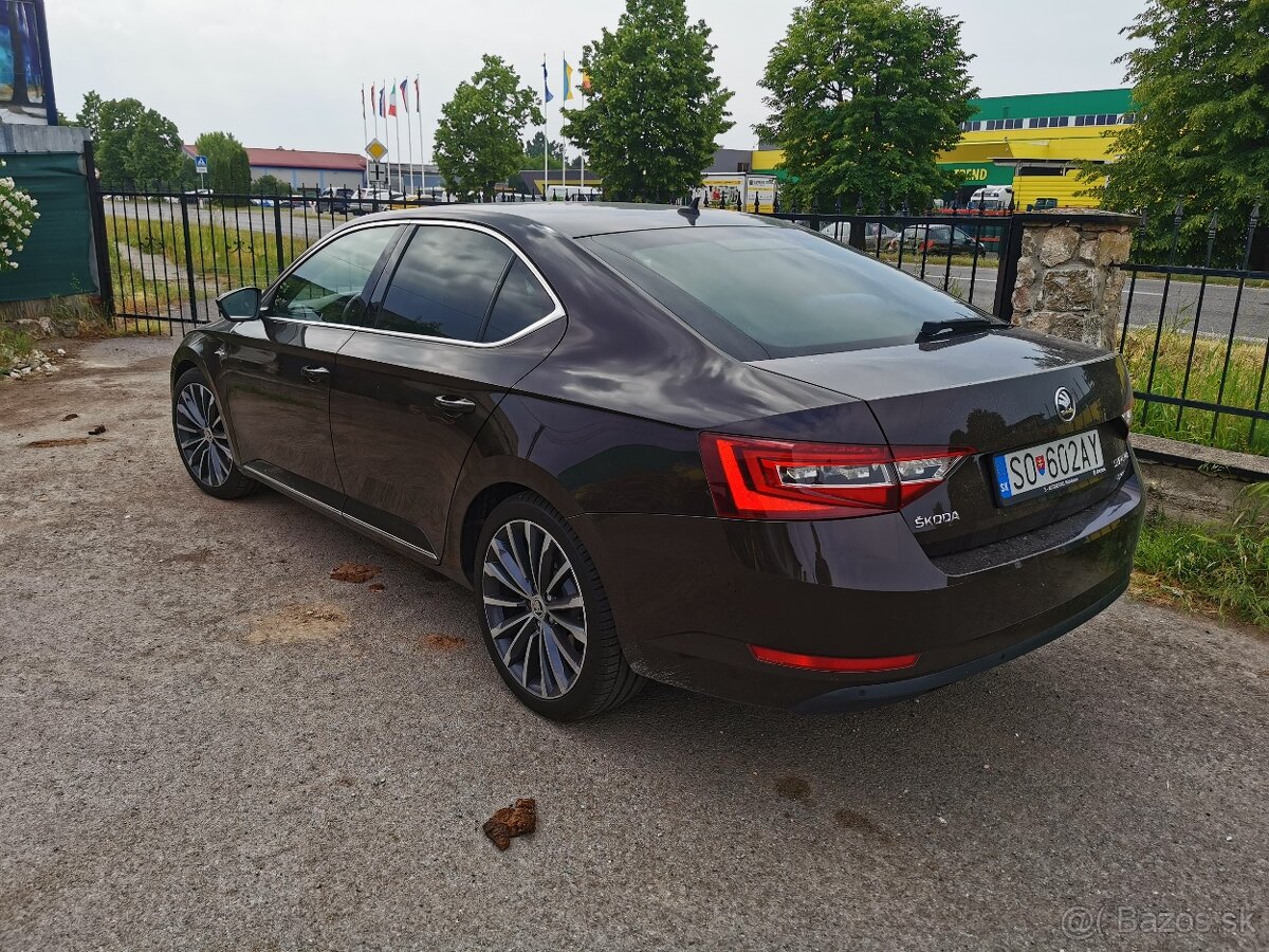 Skoda superb 3 2.0 tdi L&K 4x4 - 10