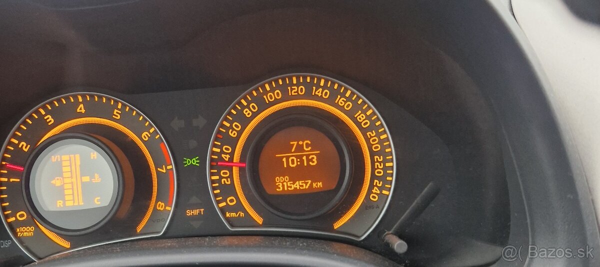 Toyota corolla 1.6i 2008 - 10