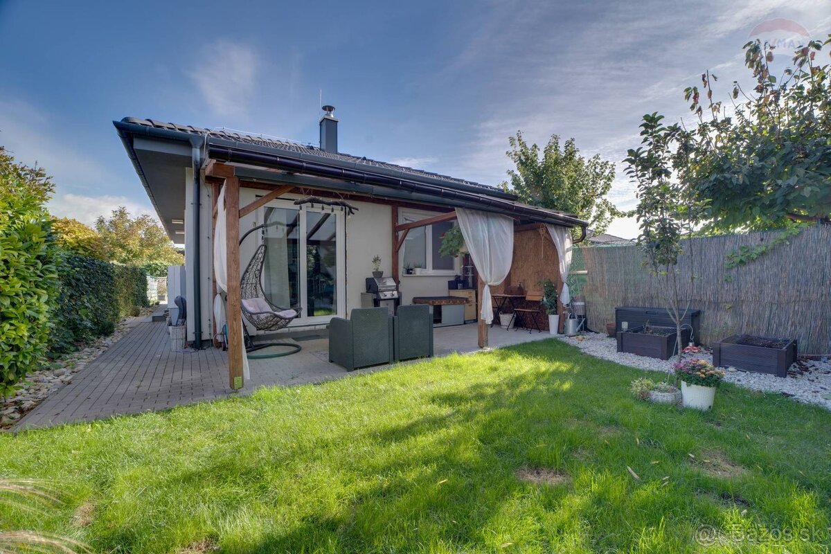 PREDAJ: Moderný 3 - izbový rodinný dom, Bazová ulica, Malino - 10