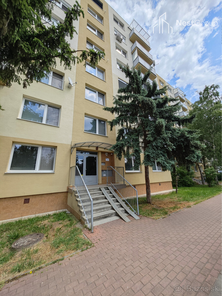 PREDAJ priestranný 3-izbový byt Hlohovec, 81,39 m2 - 10