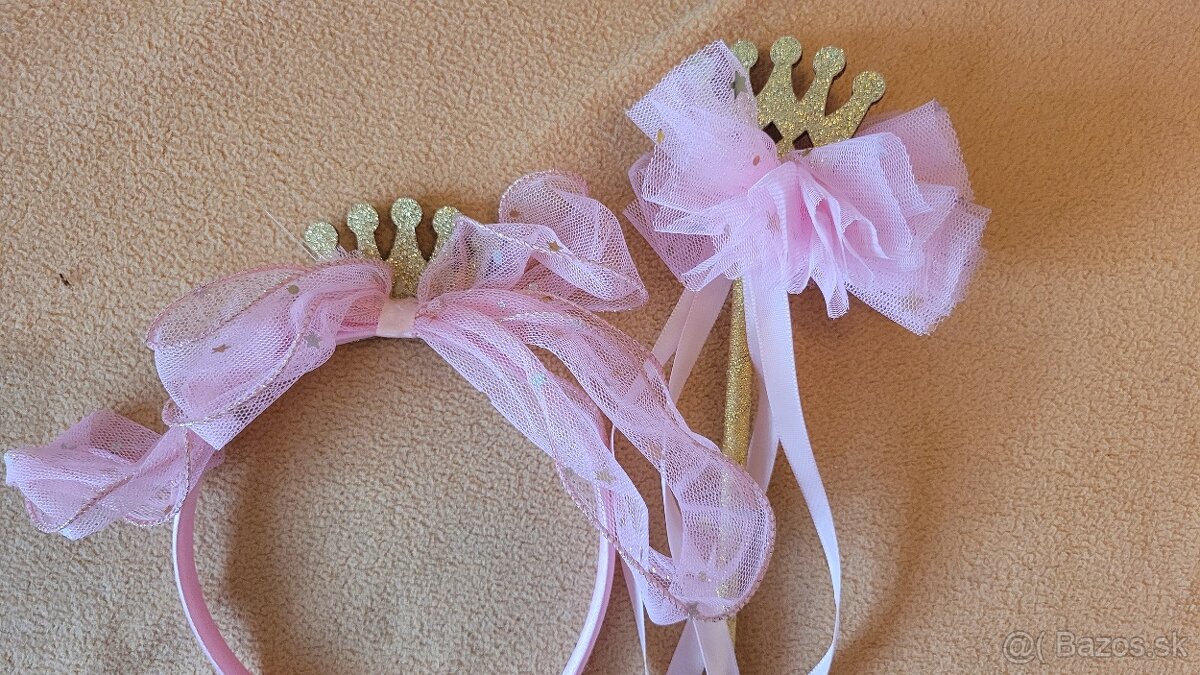 Čelenky - 12 ks + 2 ks paličky- super stav - 10