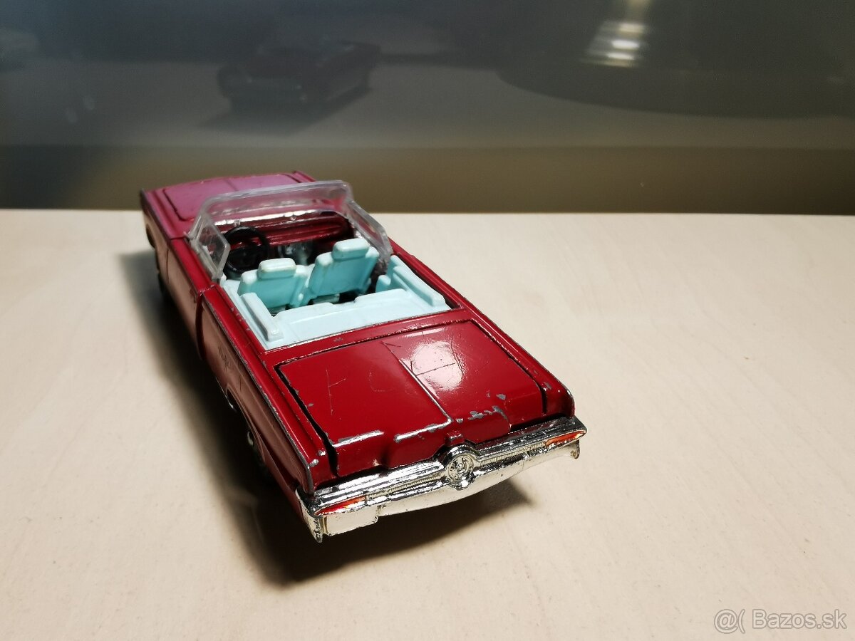 Corgi toys Chrysler Imperial - 10