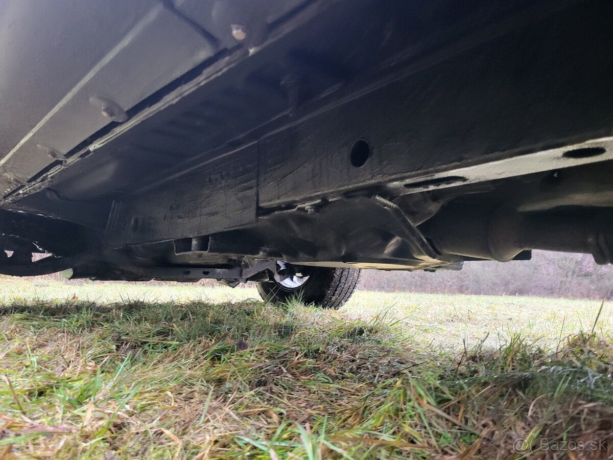 Jeep Cherokee 2.8 CRD 120 kW - 10