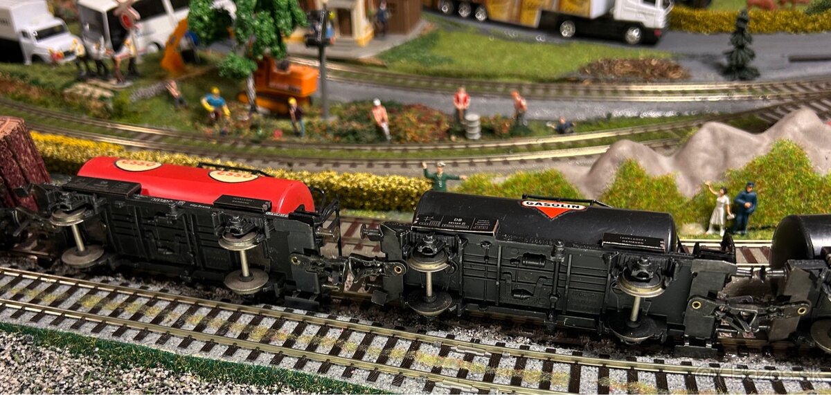 železnica H0 - už rarita - vagóny Fleischman, staré, kovové - 10