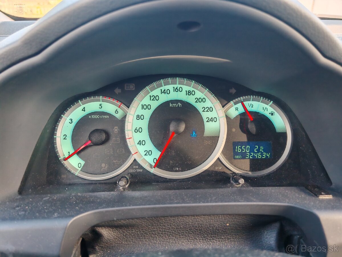 Toyota Corolla Verso - 10