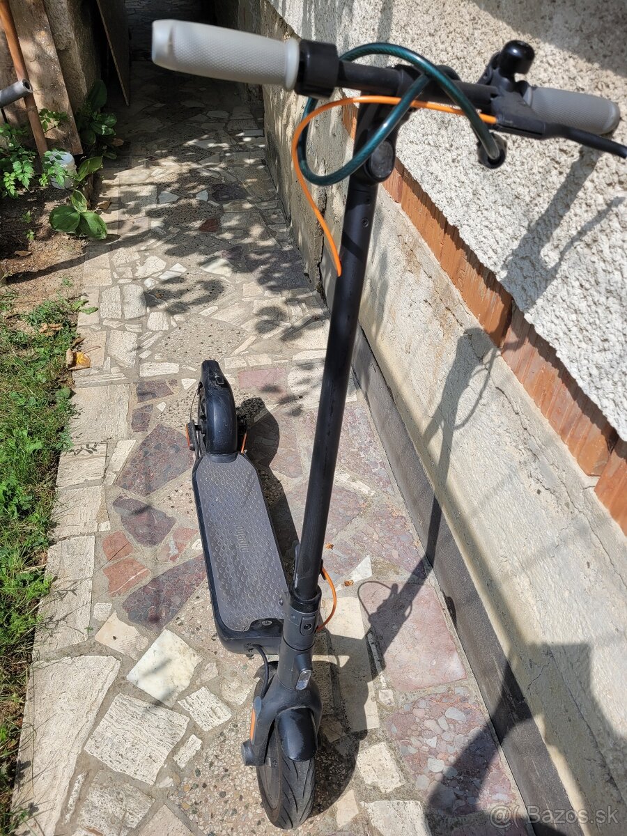 Elektrická kolobežka Ninebot - 10