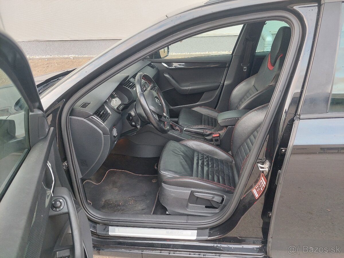 Škoda Octavia Combi 2.0 TDI DPF RS DSG - 10