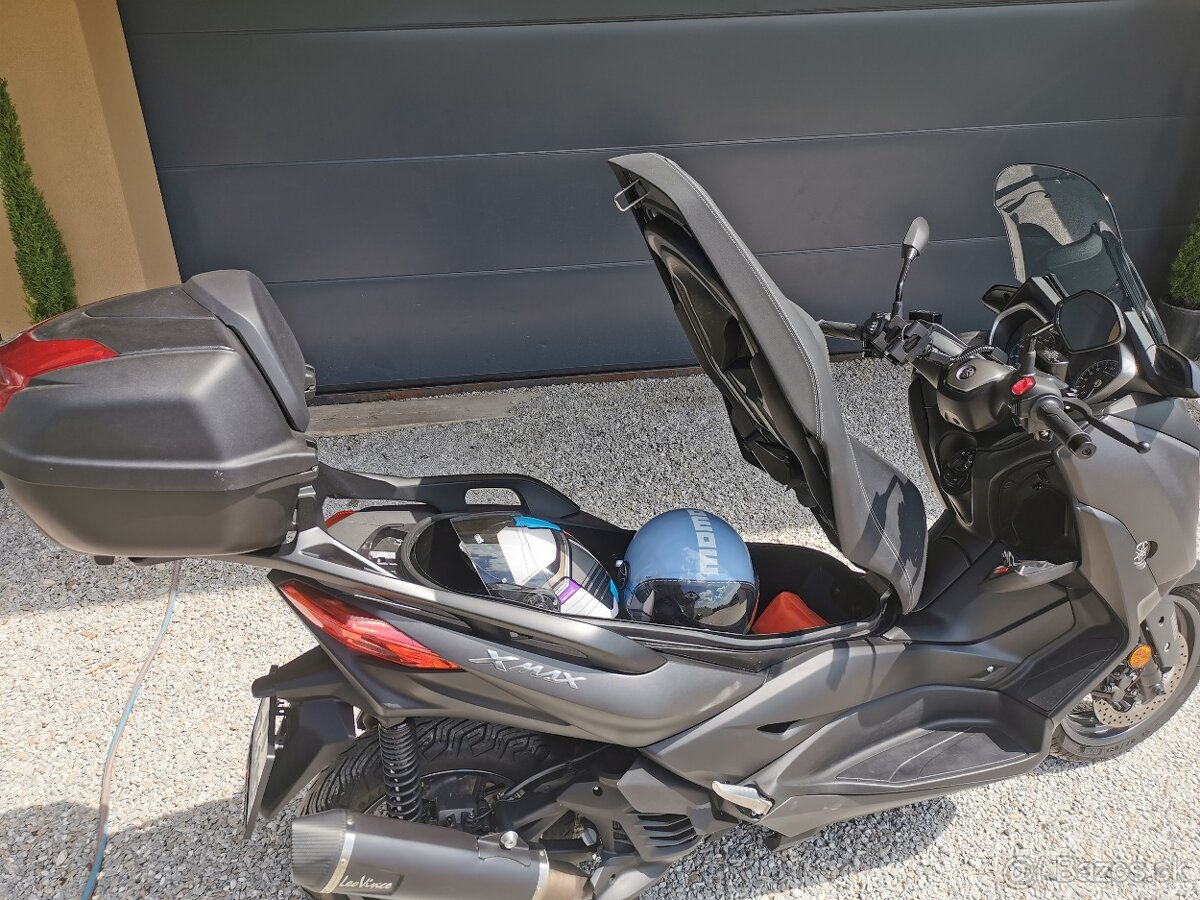 YAMAHA X MAX 125 - 10