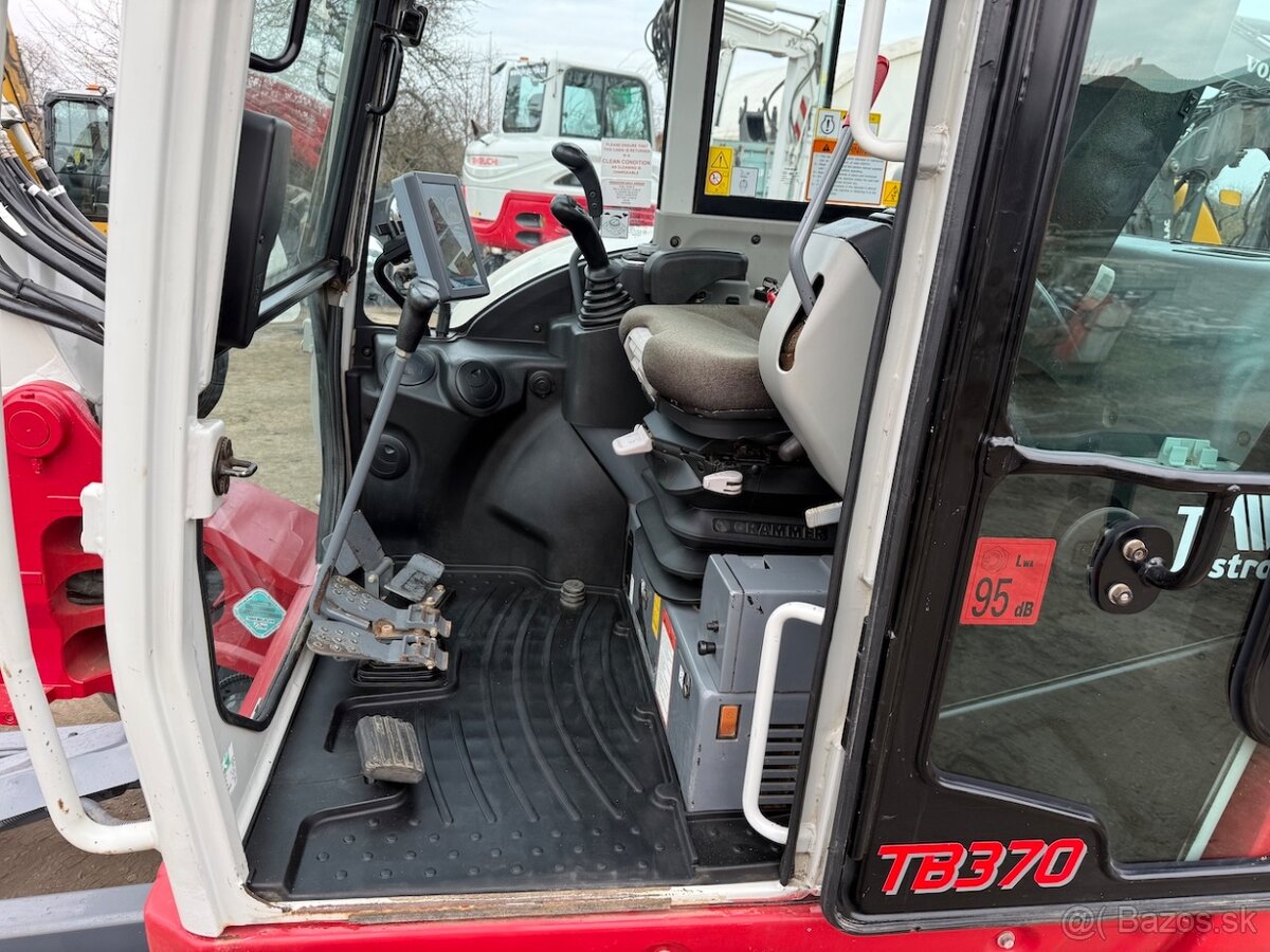 Takeuchi TB 370 ,r.v. 2021, klima, velmi dobrý stav - 10