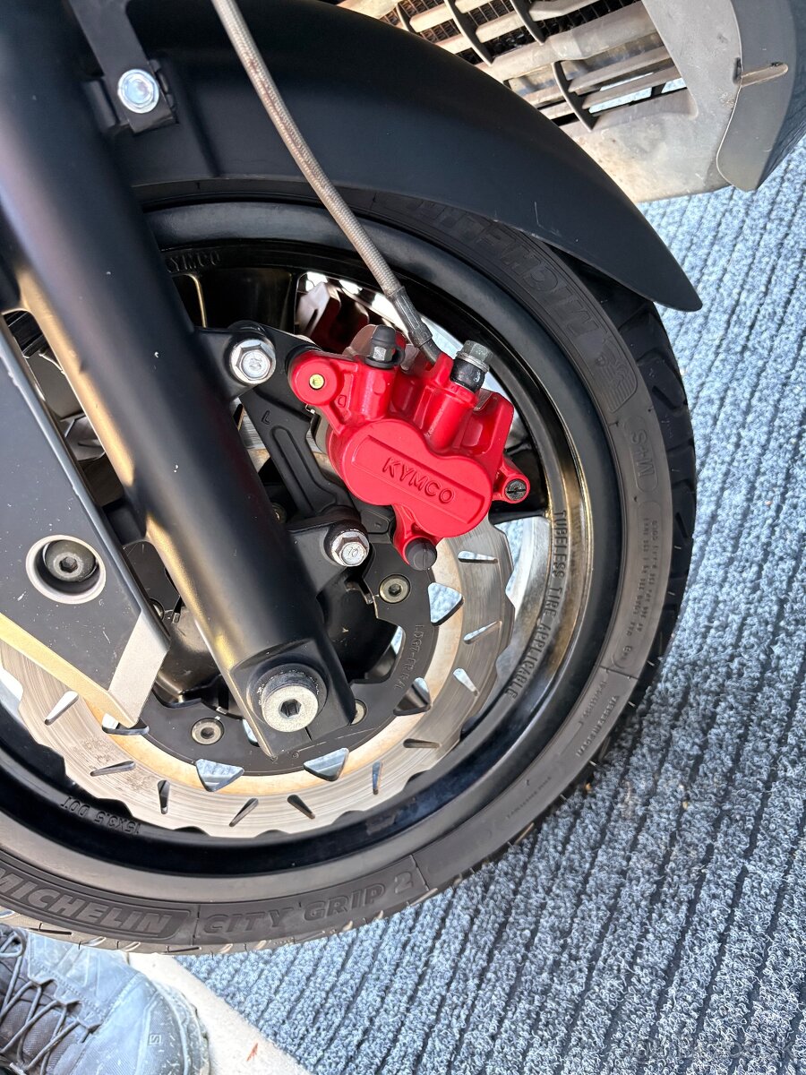 Kymco Xciting 300 R ABS - 10