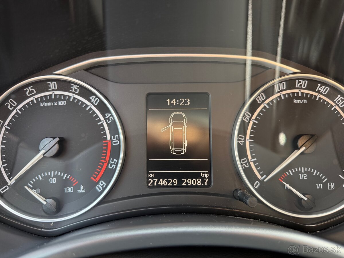 Skoda octavia vRS 2.0tdi AT - 10