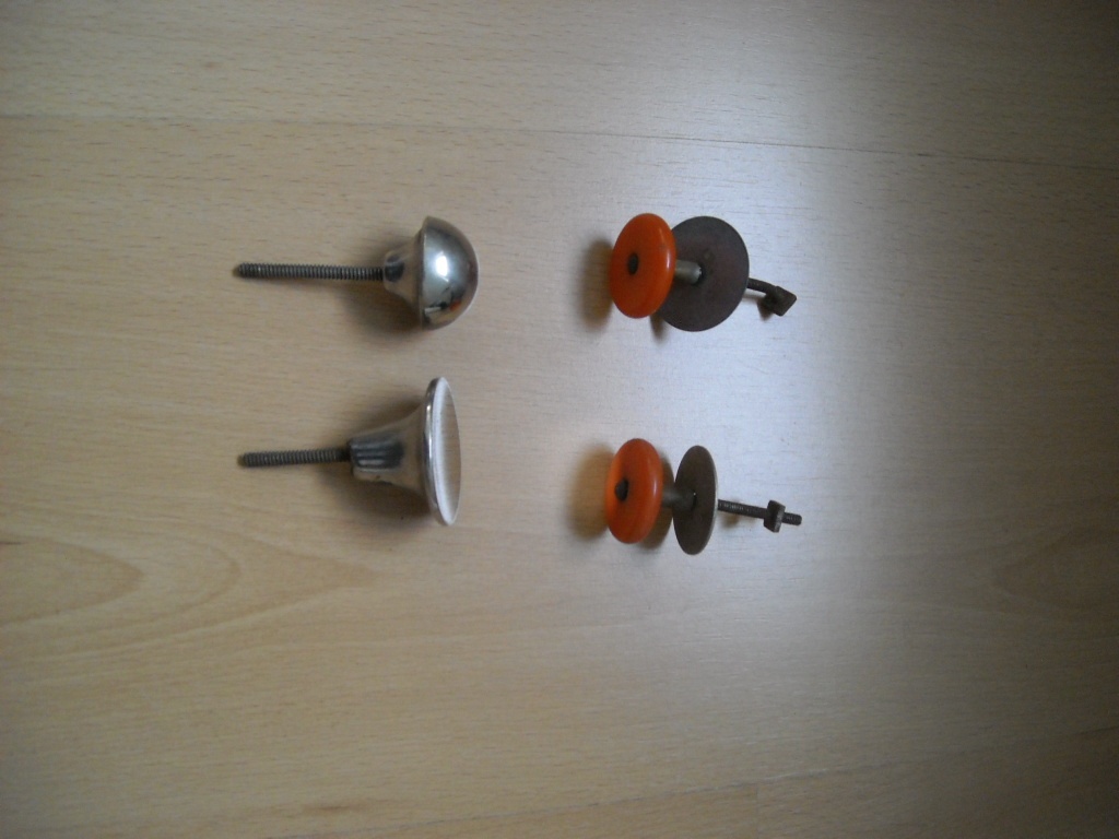 Kovania,úchytky catalin a iné - 10